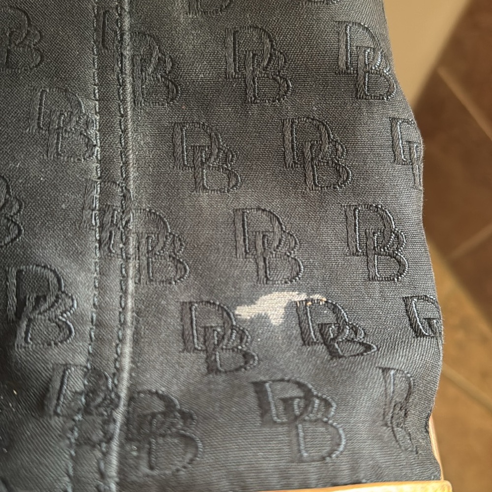 Dooney Bourke Purse - Picture 4 of 4